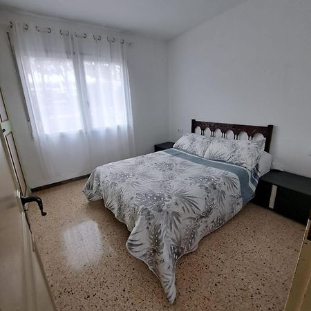 Apartamento Aventura Салоу Екстериор снимка