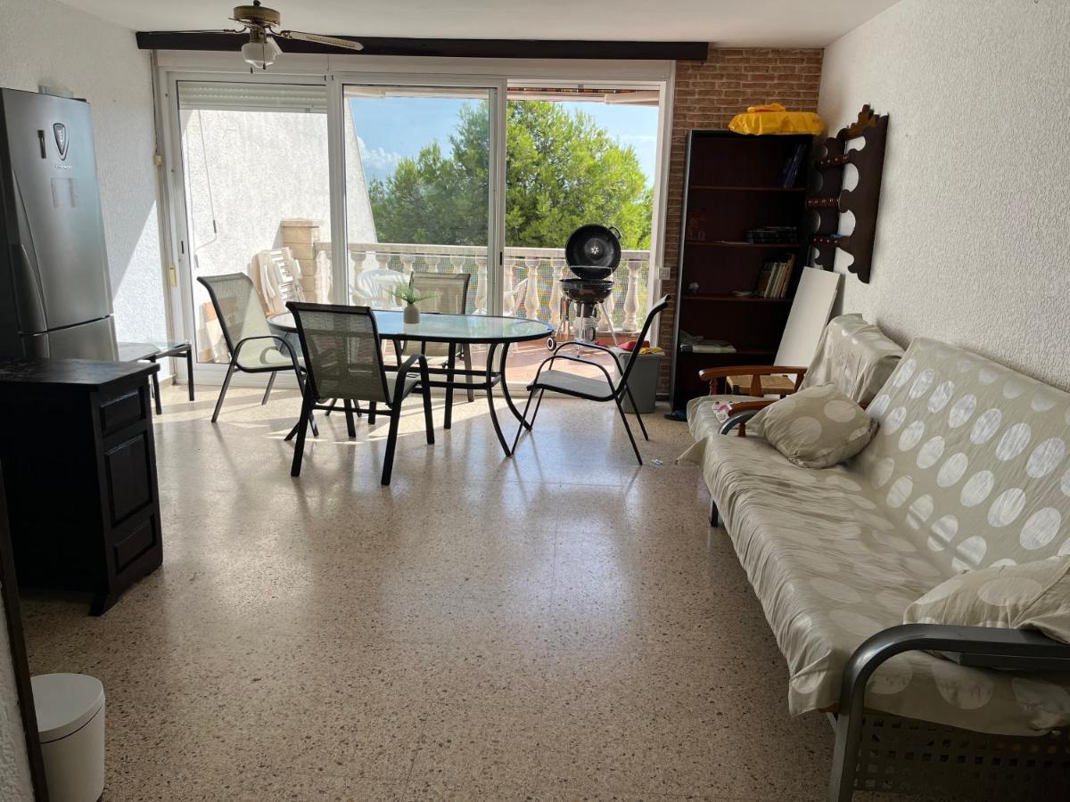 Apartamento Aventura Салоу Екстериор снимка