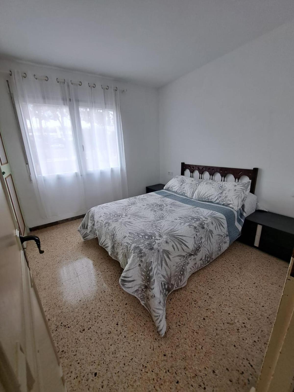 Apartamento Aventura Салоу Екстериор снимка